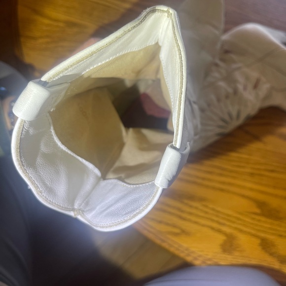 Dingo Leather Cowgirl Boots, White with Starburst Pattern, Size 8 - Picture 8 of 11